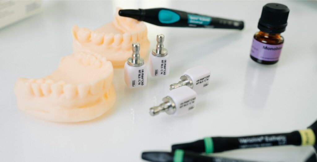 Протезирование зубов e-max